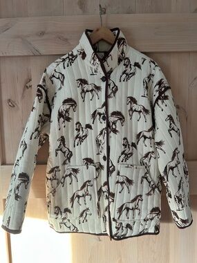 Cotton & Rye Cream Quilted Western Jacket Brown Wild Horse print, EUC, Medium.